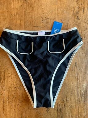 Cupshe Black and Cream Bikini Bottoms